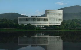 The Westin Mumbai Powai Lake